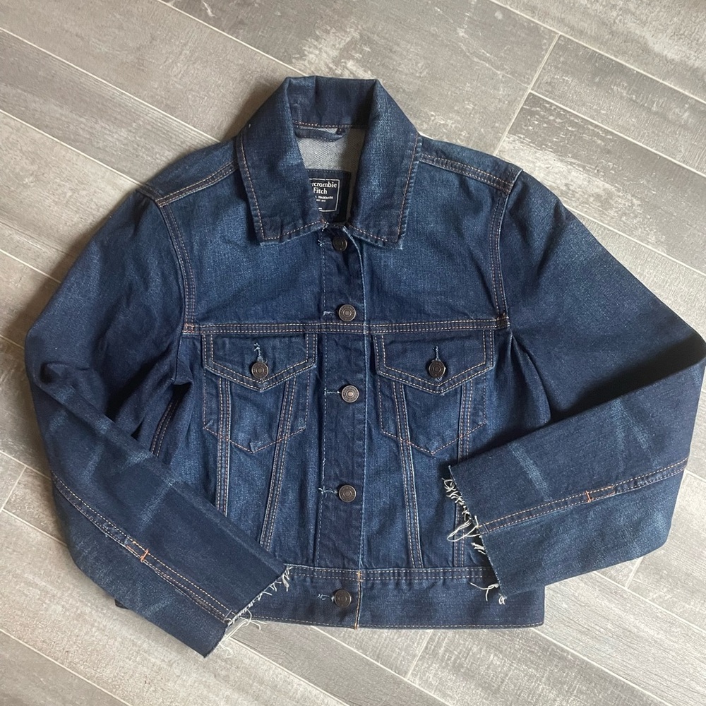 Abercrombie & Fitch Cropped Jean Jacket Button Up Medium Wash Blue Womens Size S